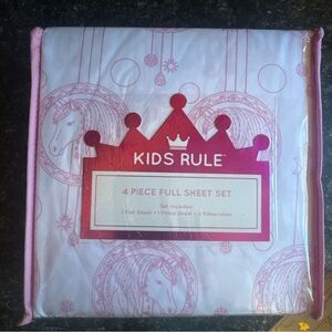 Pink and White 4-Piece Full Sheet Set